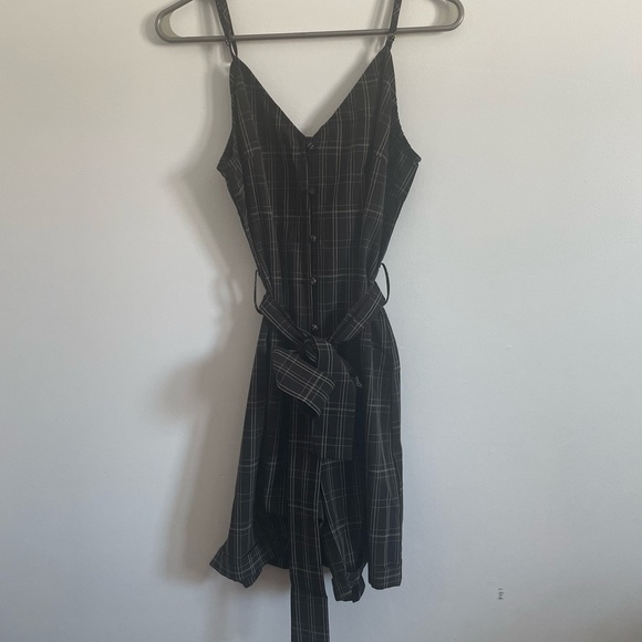 Black & White Romper - Picture 1 of 4